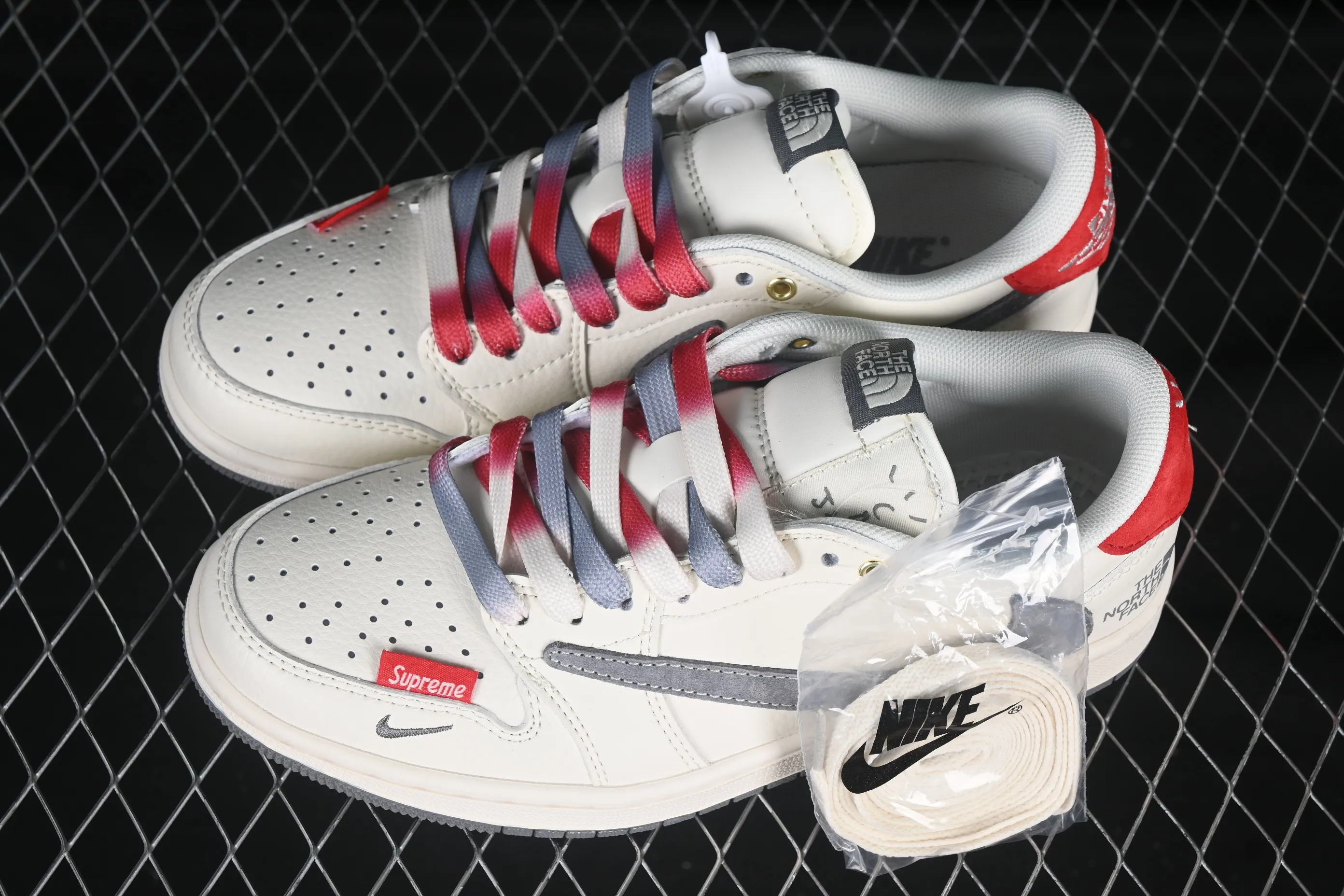 All categories Air Jordan Jordan series basketball shoes Air Jordan 1 Low high-end custom low-top sneakers Travis Scott x Fragment Design x Air Jordan 1 Low OG SP AJ1 Joe 1 North Face co-branded beige small red label low-top cultural casual sneakers FC1688-212